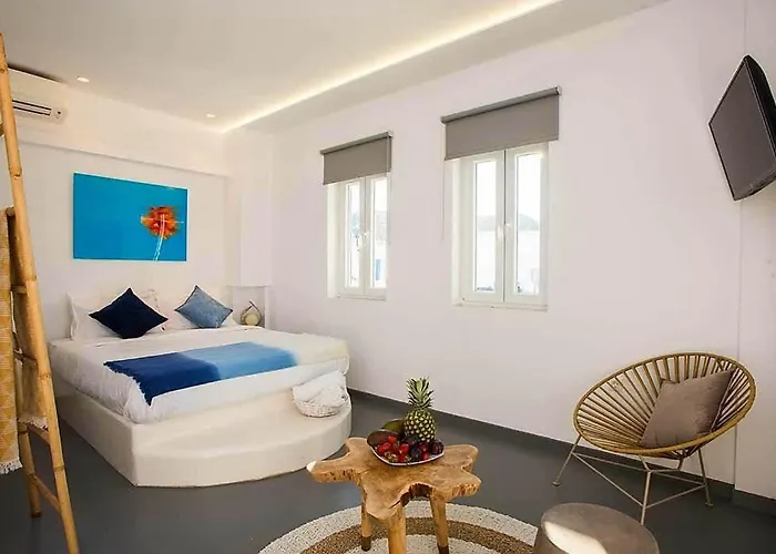 Jonaz & * Mykonos Town